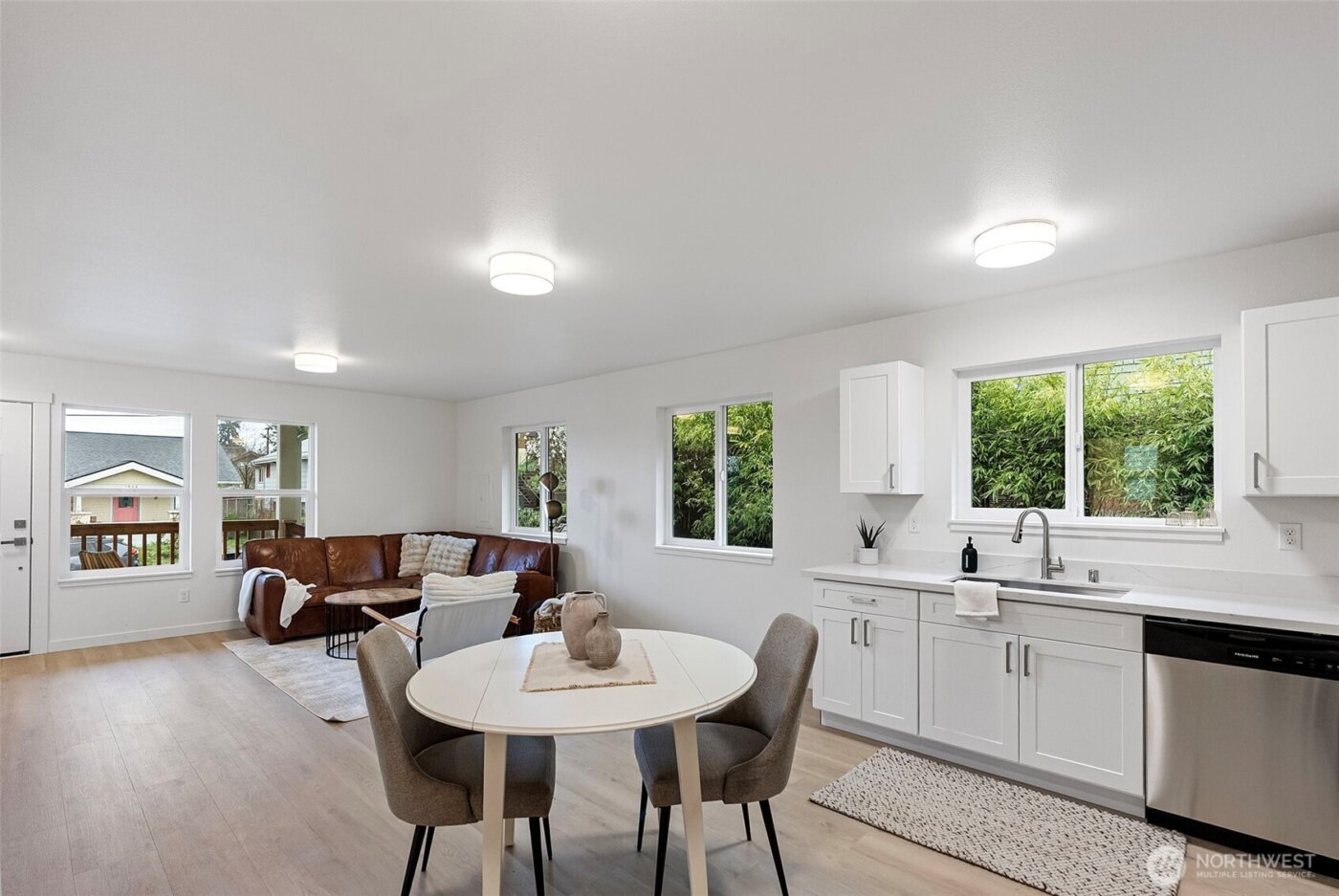 1925 5th Street , Bremerton, WA 98337