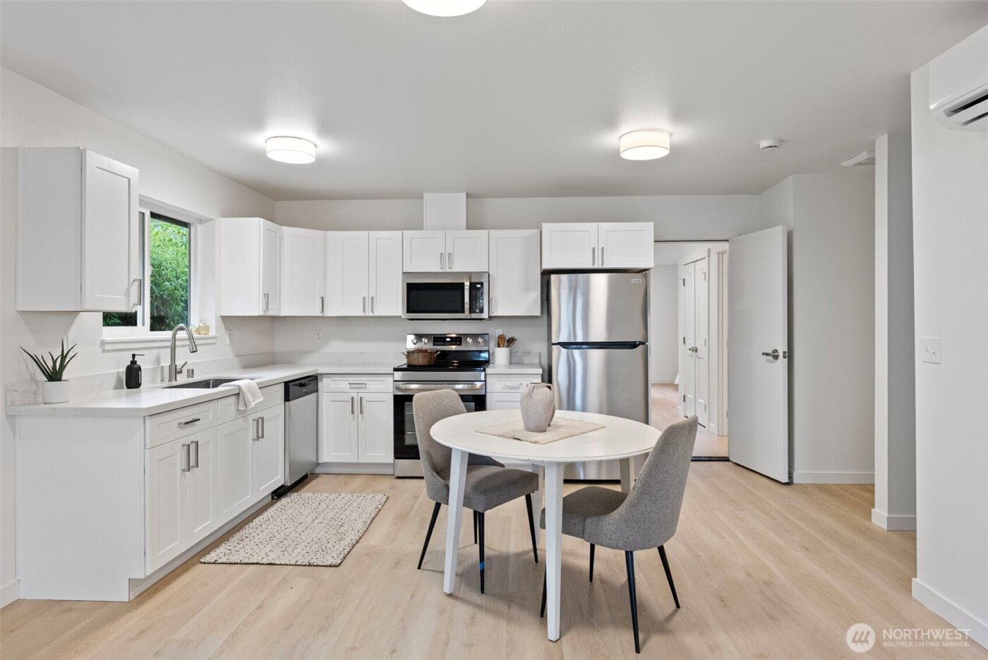 1925 5th Street , Bremerton, WA 98337