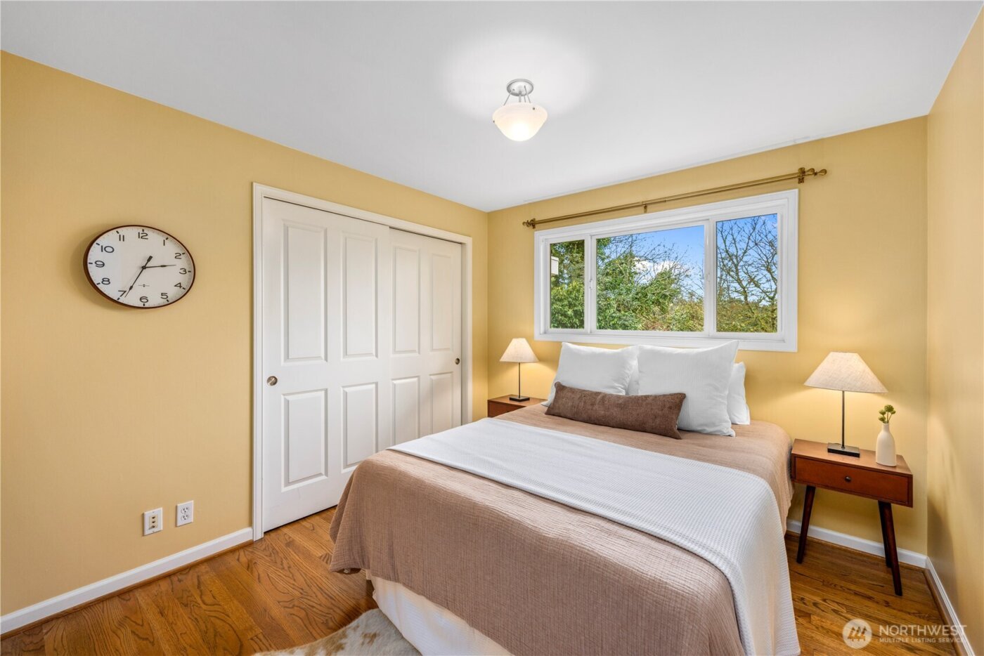 231 105th Avenue SE, Bellevue, WA 98004