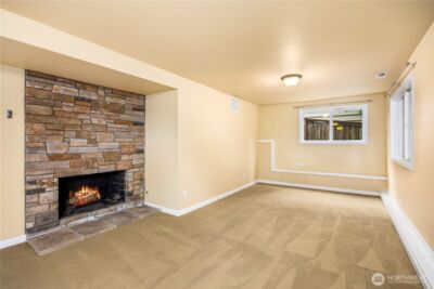231 105th Avenue SE, Bellevue, WA 98004 - Photo 32
