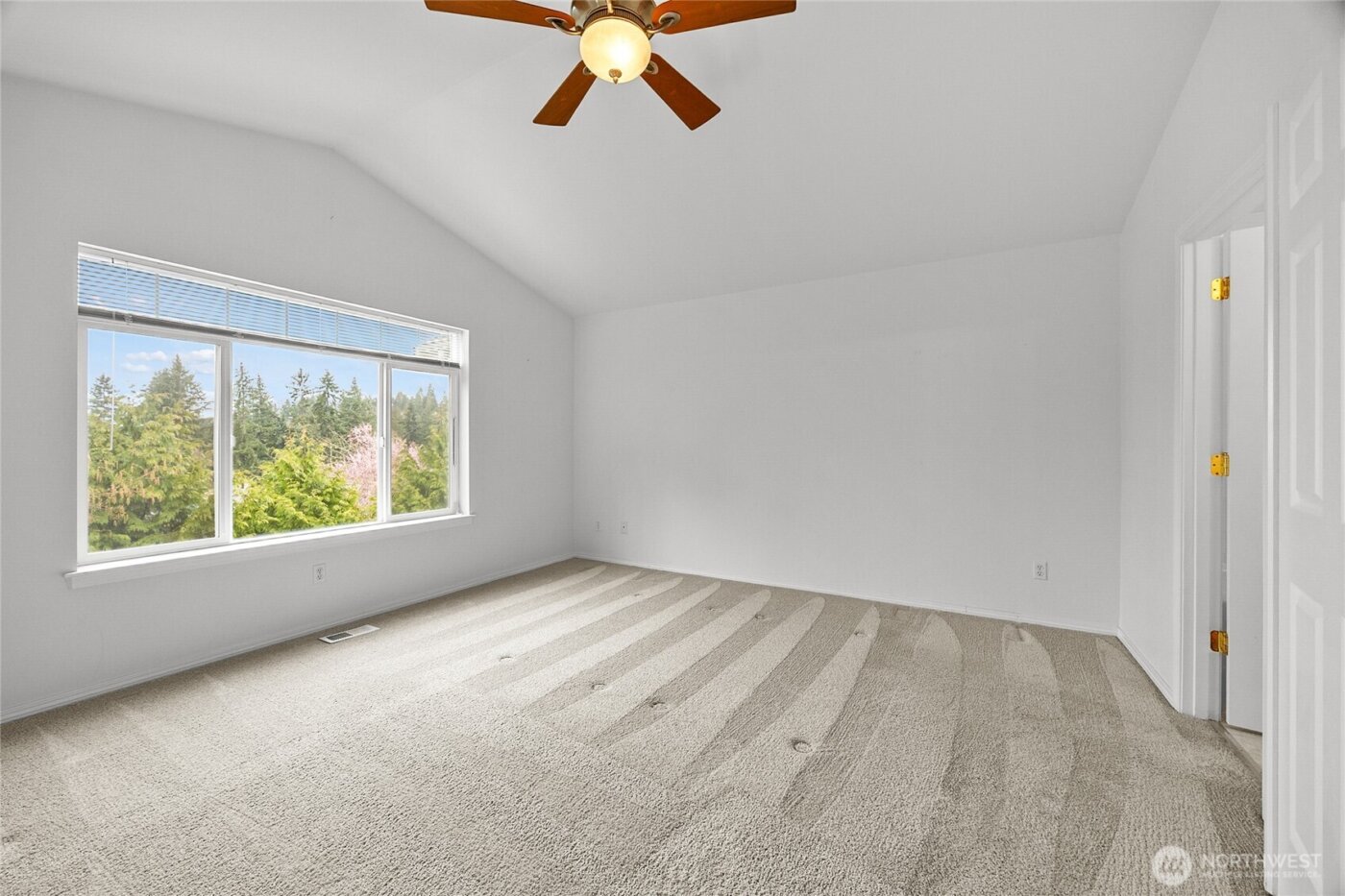 5300 Glenwood Avenue #R1, Everett, WA 98203