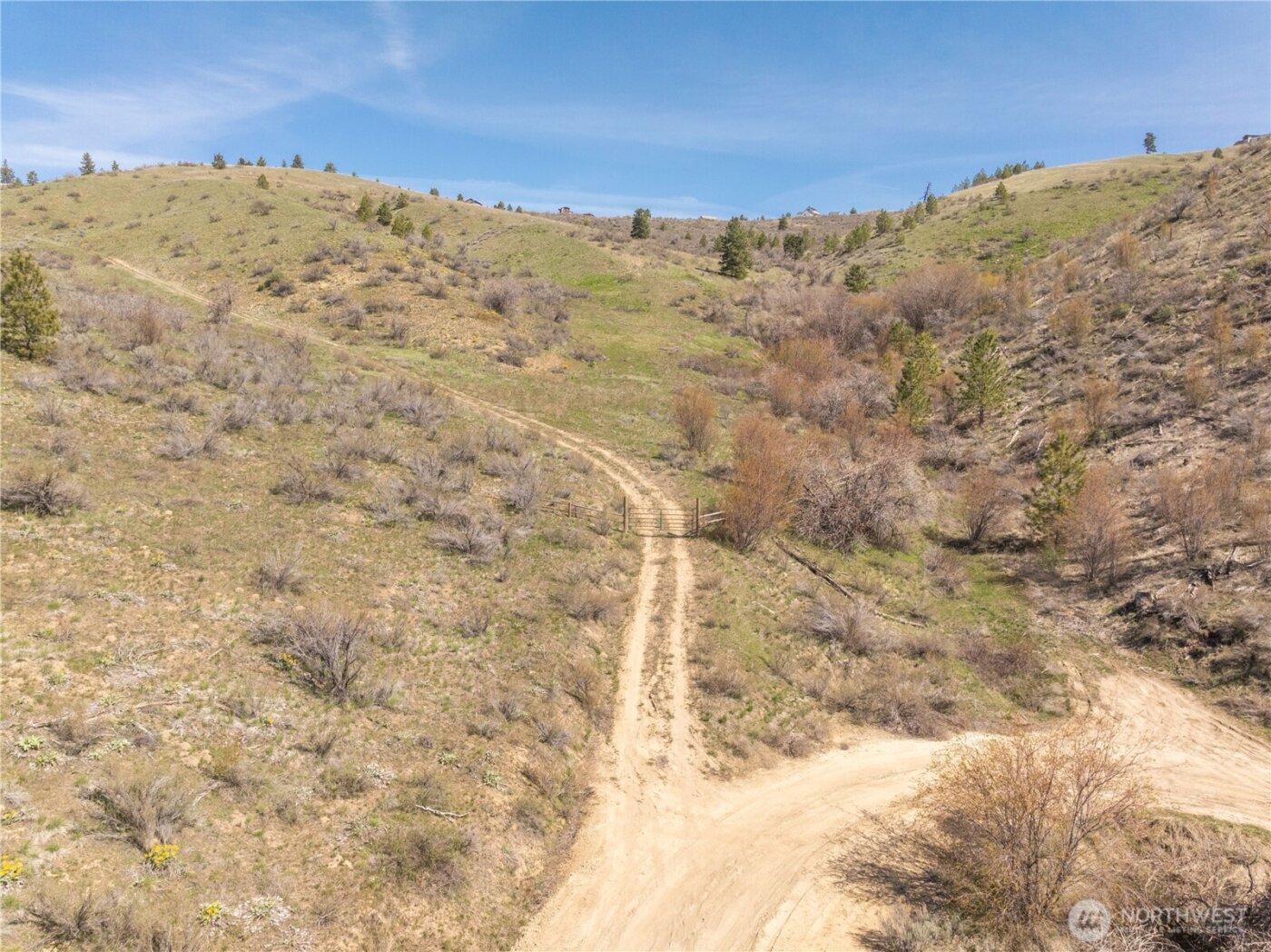 295 Hawks Ridge Road , Chelan, WA 98816