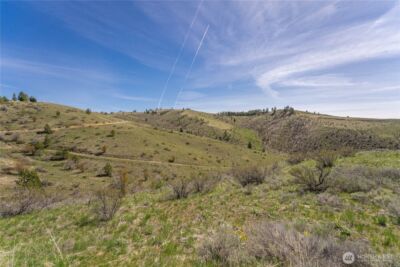 295 Hawks Ridge Road , Chelan, WA 98816 - Photo 5