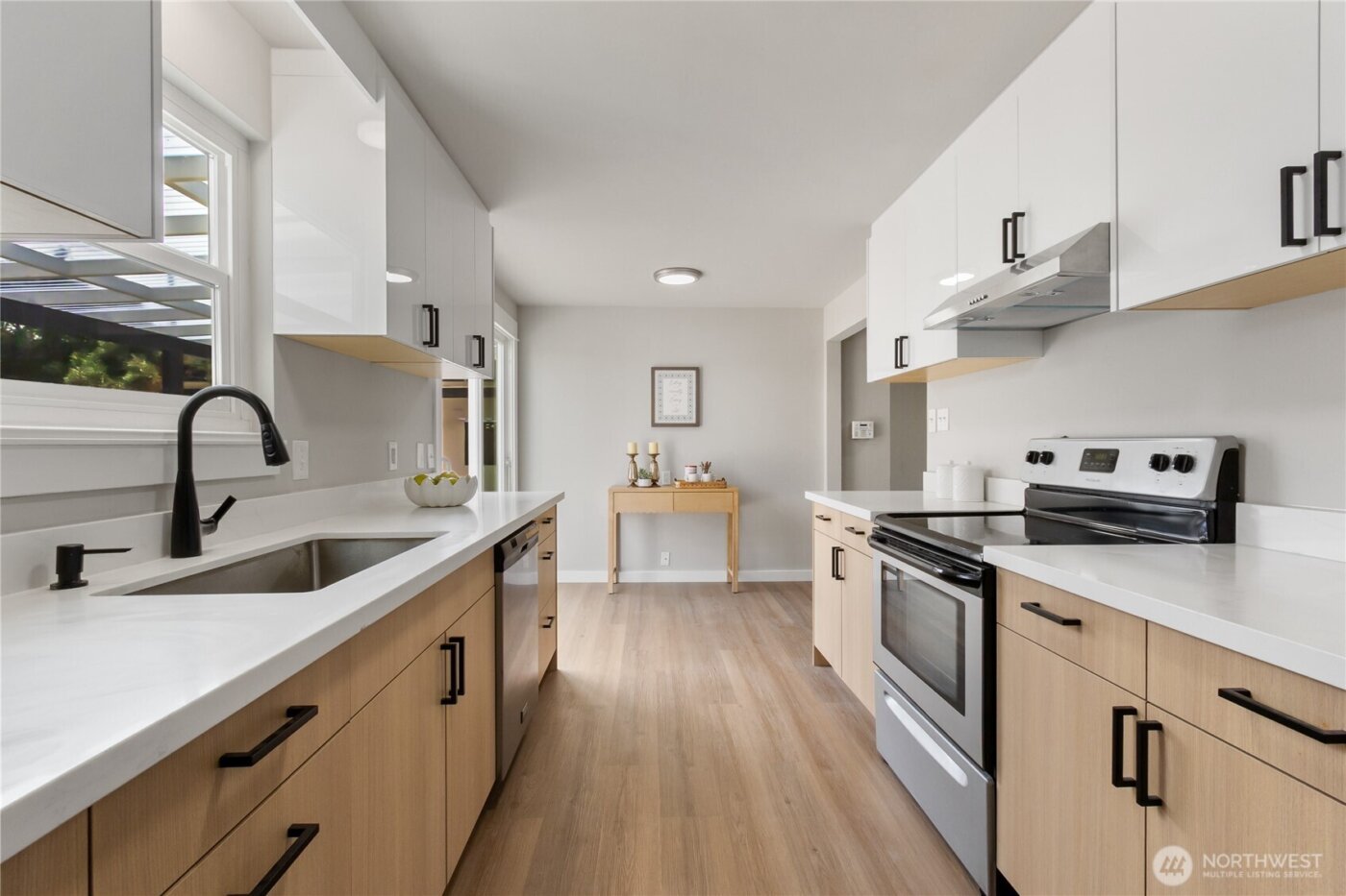 2125 N Highland Street , Tacoma, WA 98406