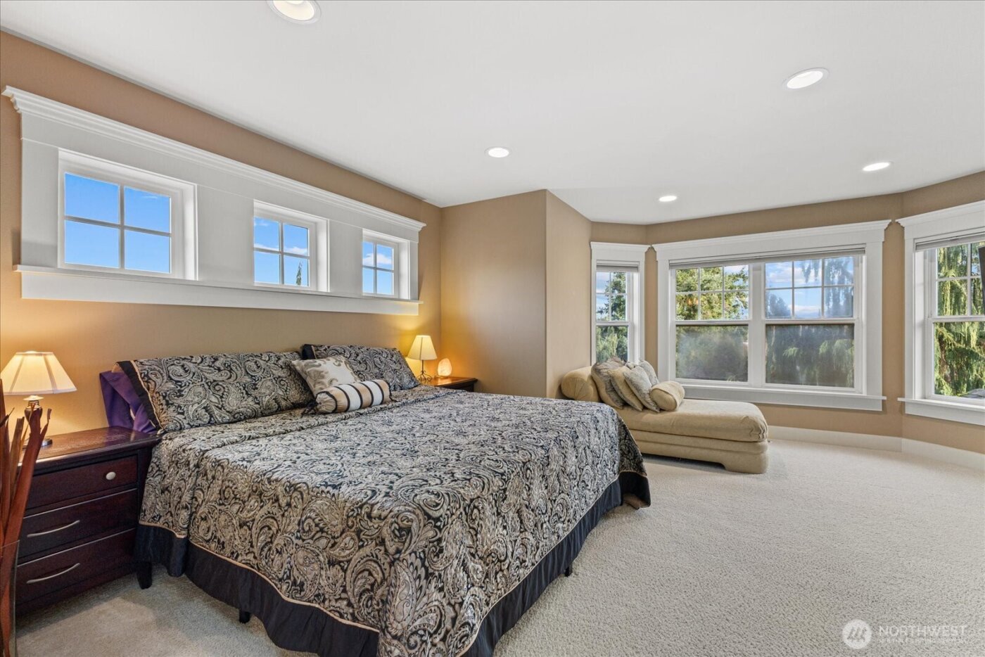 825 Kirkland Way , Kirkland, WA 98033