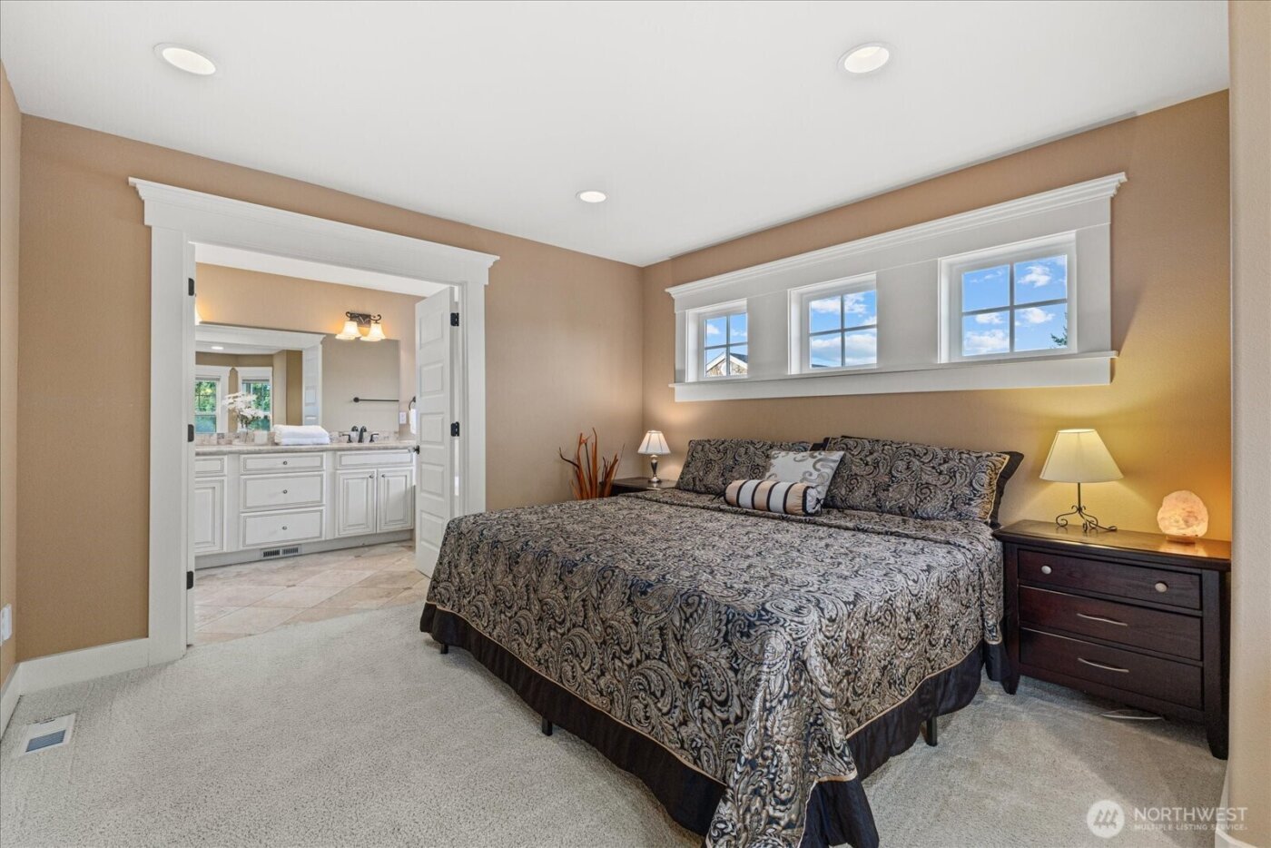 825 Kirkland Way , Kirkland, WA 98033