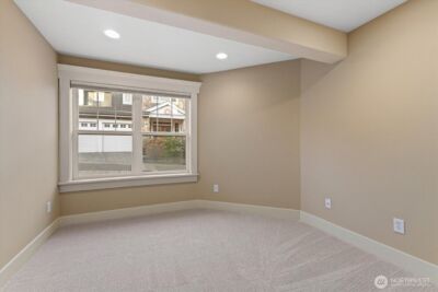 825 Kirkland Way , Kirkland, WA 98033 - Photo 22