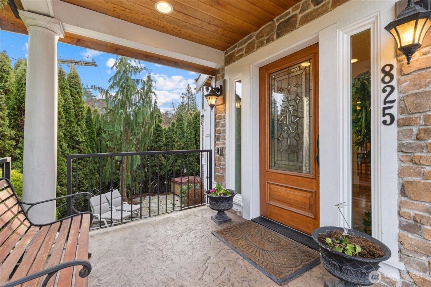 825 Kirkland Way , Kirkland, WA 98033