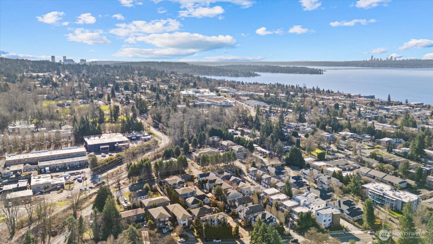 825 Kirkland Way , Kirkland, WA 98033
