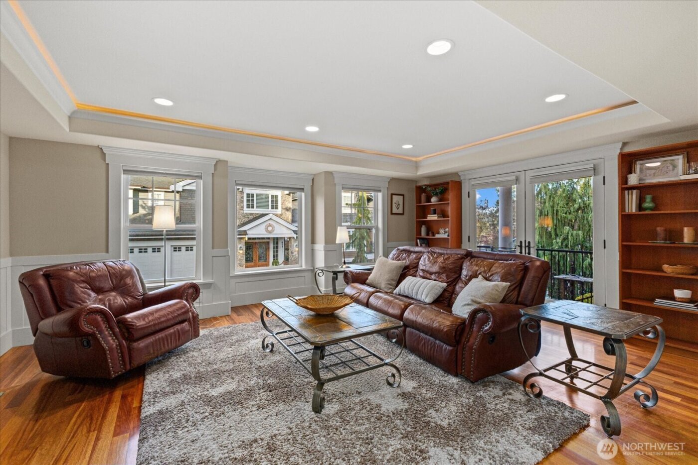 825 Kirkland Way , Kirkland, WA 98033