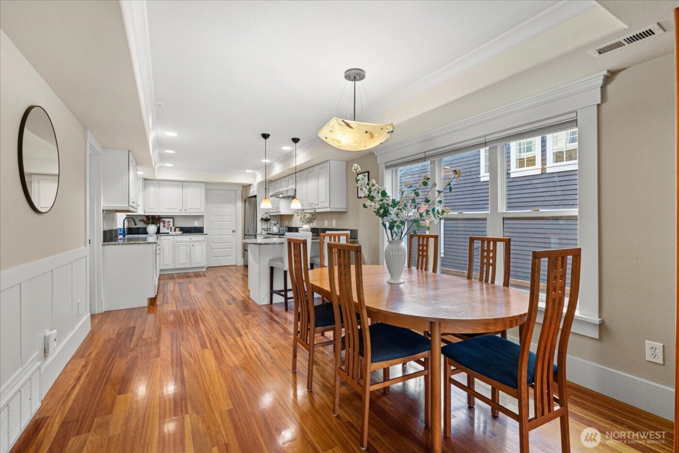 825 Kirkland Way , Kirkland, WA 98033