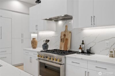 282 118th Avenue SE, Bellevue, WA 98005 - Photo 7