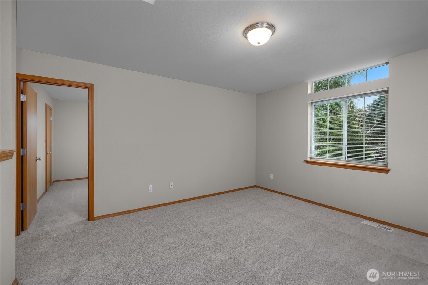 4736 Kapalea Way SE, Lacey, WA 98503