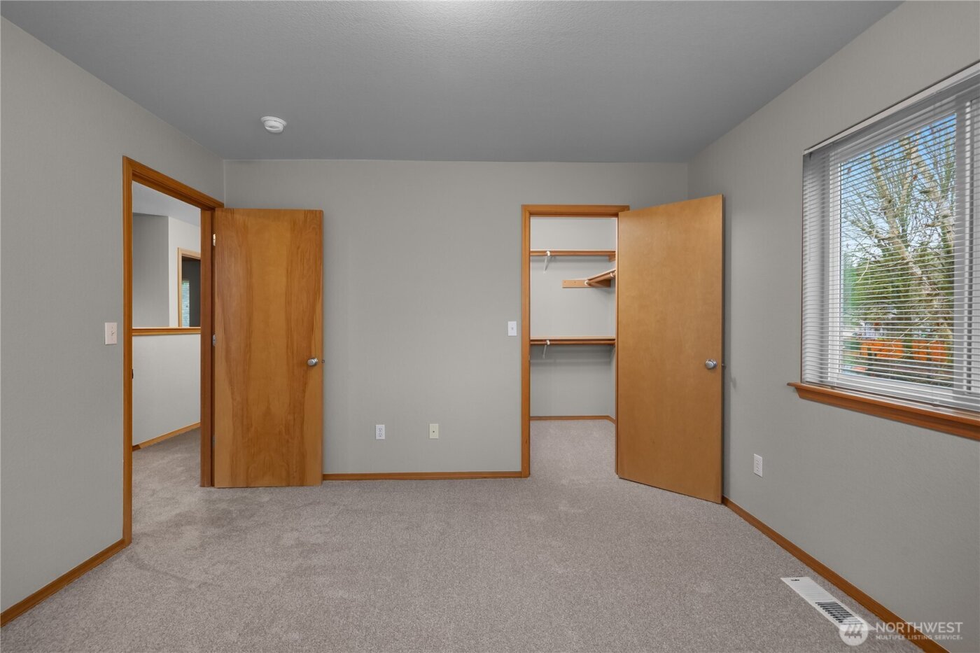 4736 Kapalea Way SE, Lacey, WA 98503