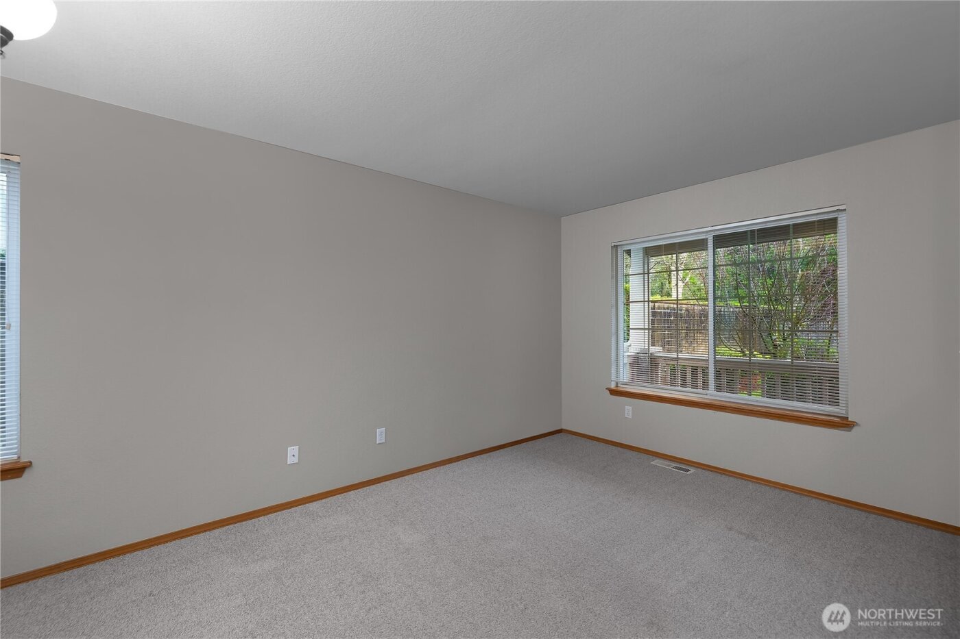 4736 Kapalea Way SE, Lacey, WA 98503