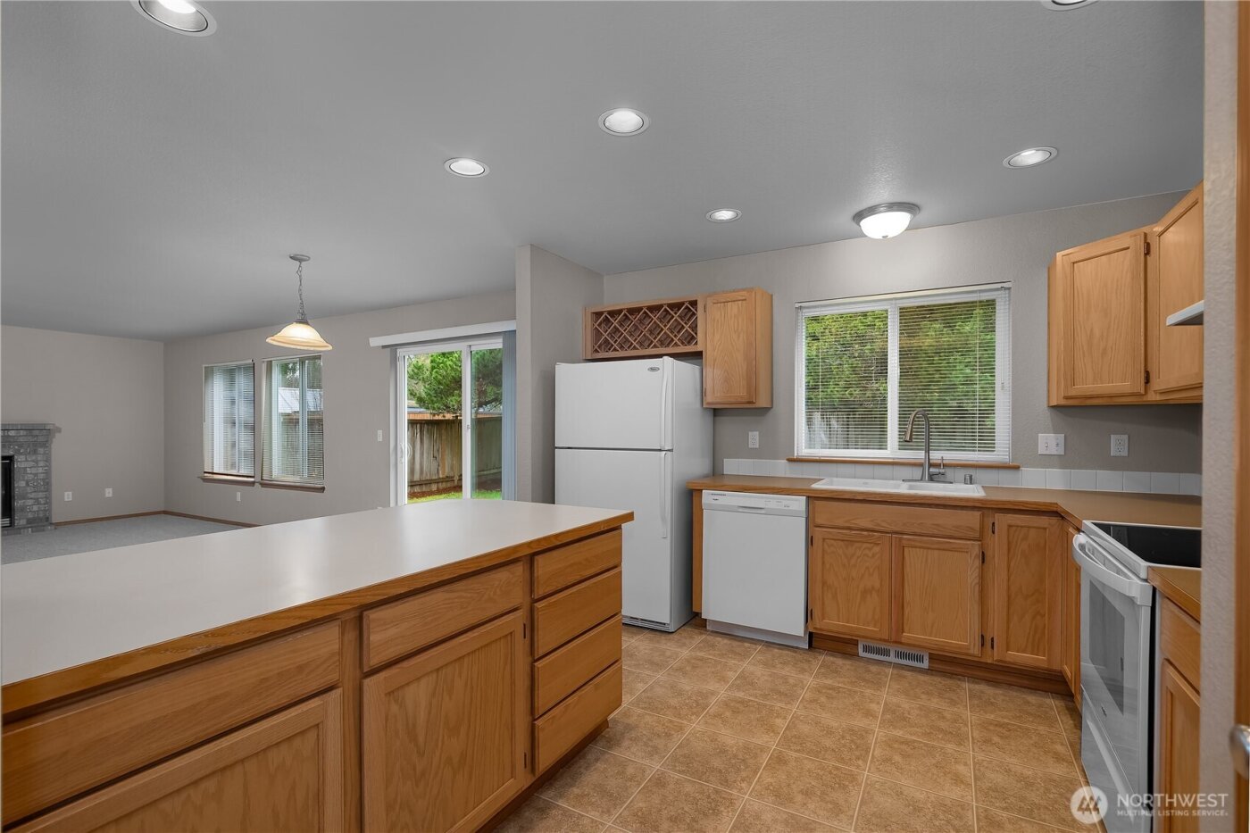 4736 Kapalea Way SE, Lacey, WA 98503