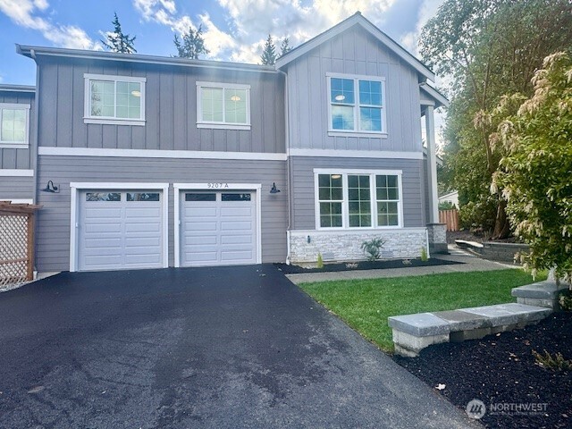 9207 NE 175th Street #A, Bothell, WA 98011