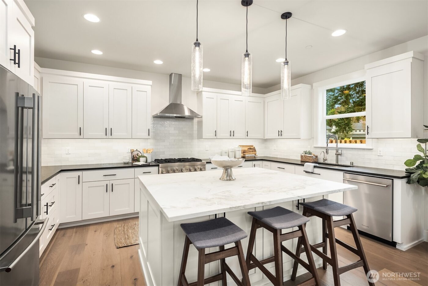 9207 NE 175th Street #A, Bothell, WA 98011