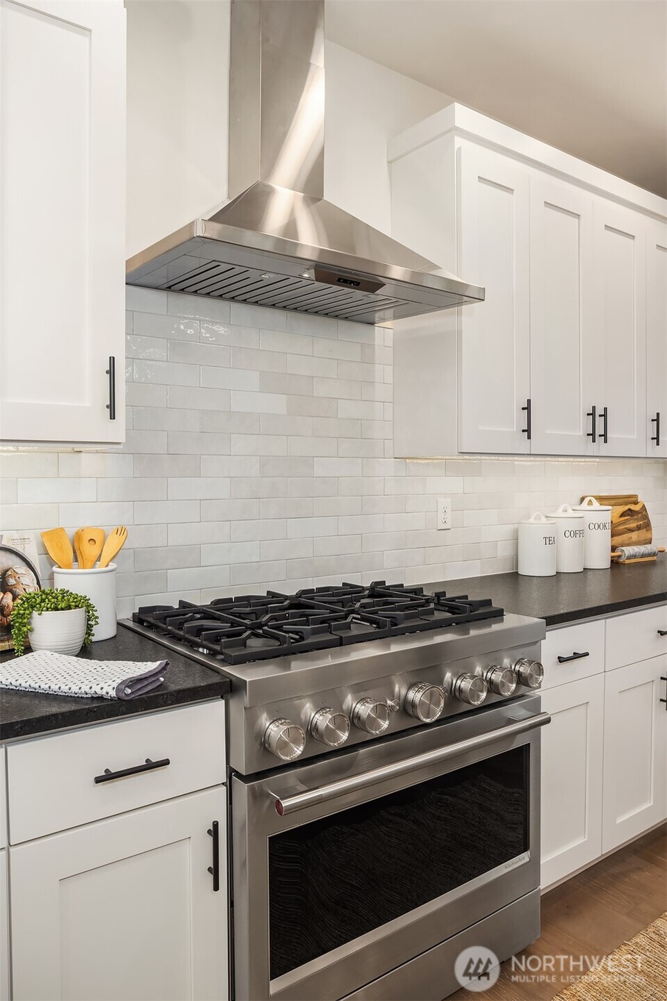 9207 NE 175th Street #A, Bothell, WA 98011