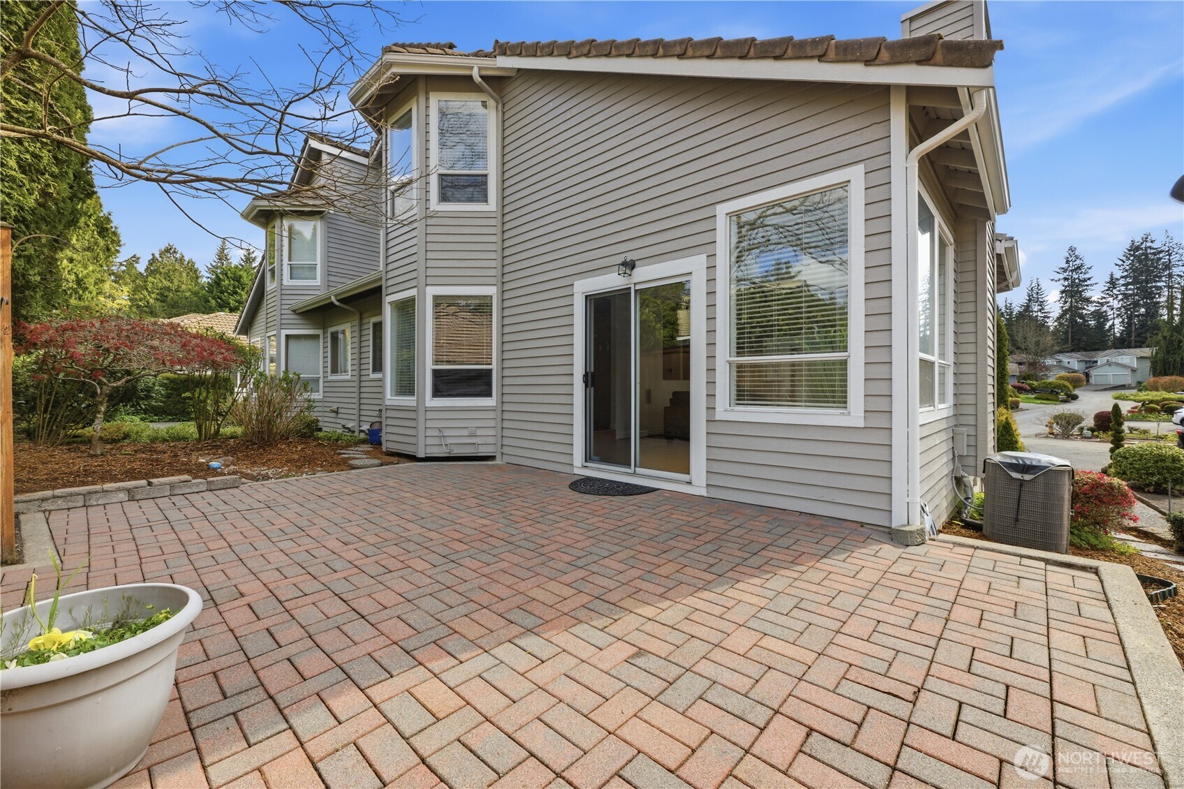 2000 Village Green Drive #16, Mill Creek, WA 98012
