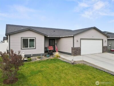 705 E Mt Adams Street , Othello, WA 99344 - Photo 1