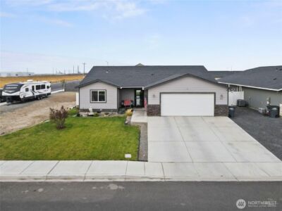 705 E Mt Adams Street , Othello, WA 99344 - Photo 12
