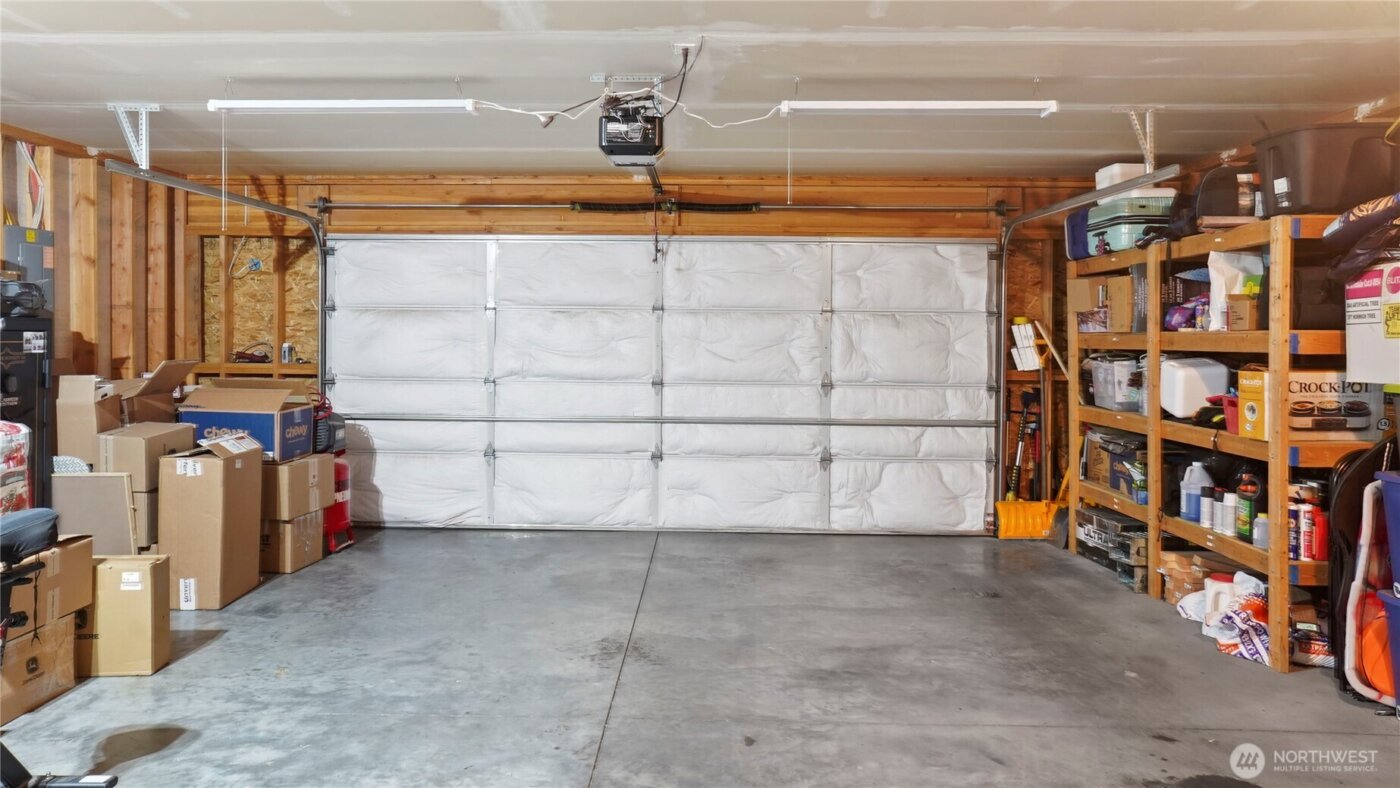 705 E Mt Adams Street , Othello, WA 99344