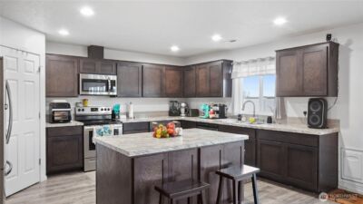 705 E Mt Adams Street , Othello, WA 99344 - Photo 26