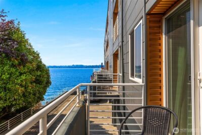 733 Lake Street S #101, Kirkland, WA 98033-6475