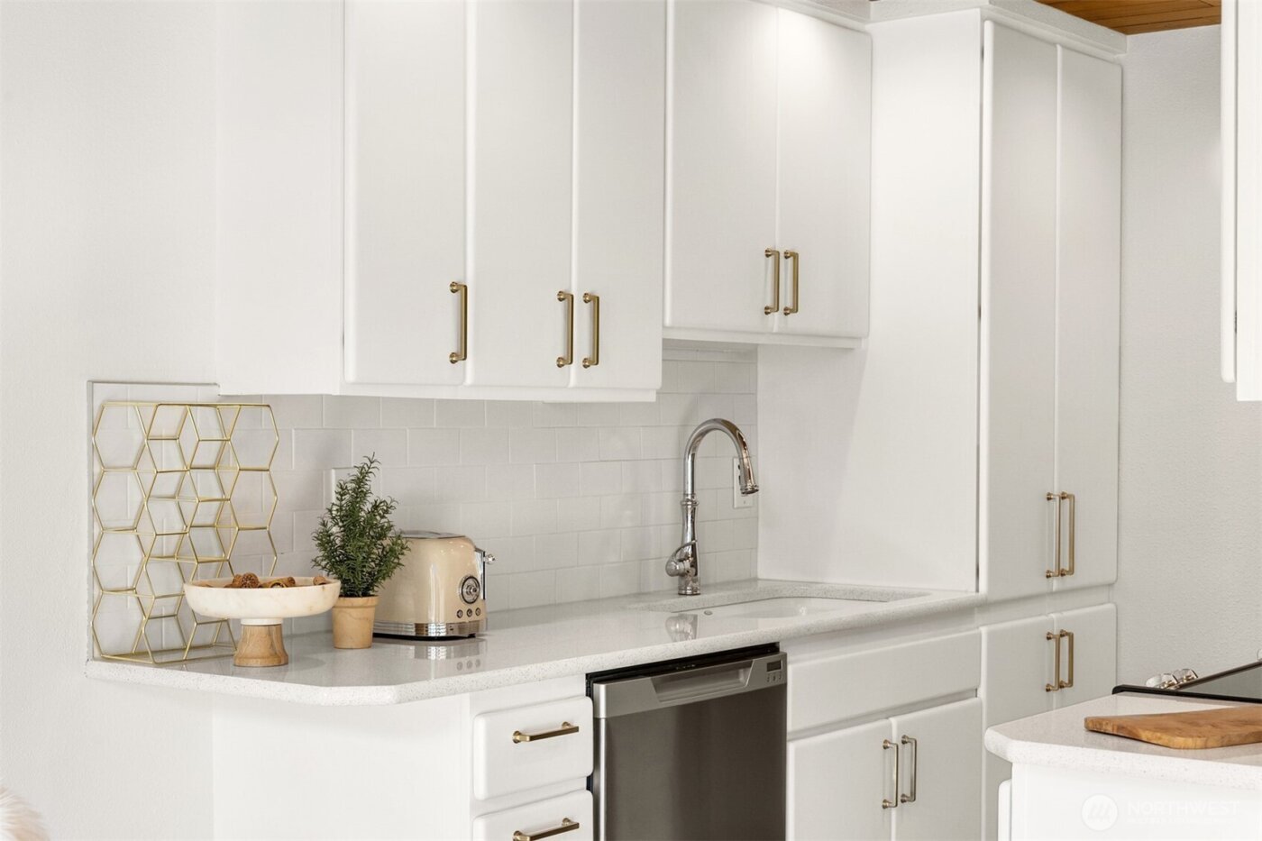 733 Lake Street S #101, Kirkland, WA 98033-6475