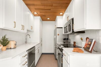 733 Lake Street S #101, Kirkland, WA 98033-6475 - Photo 11