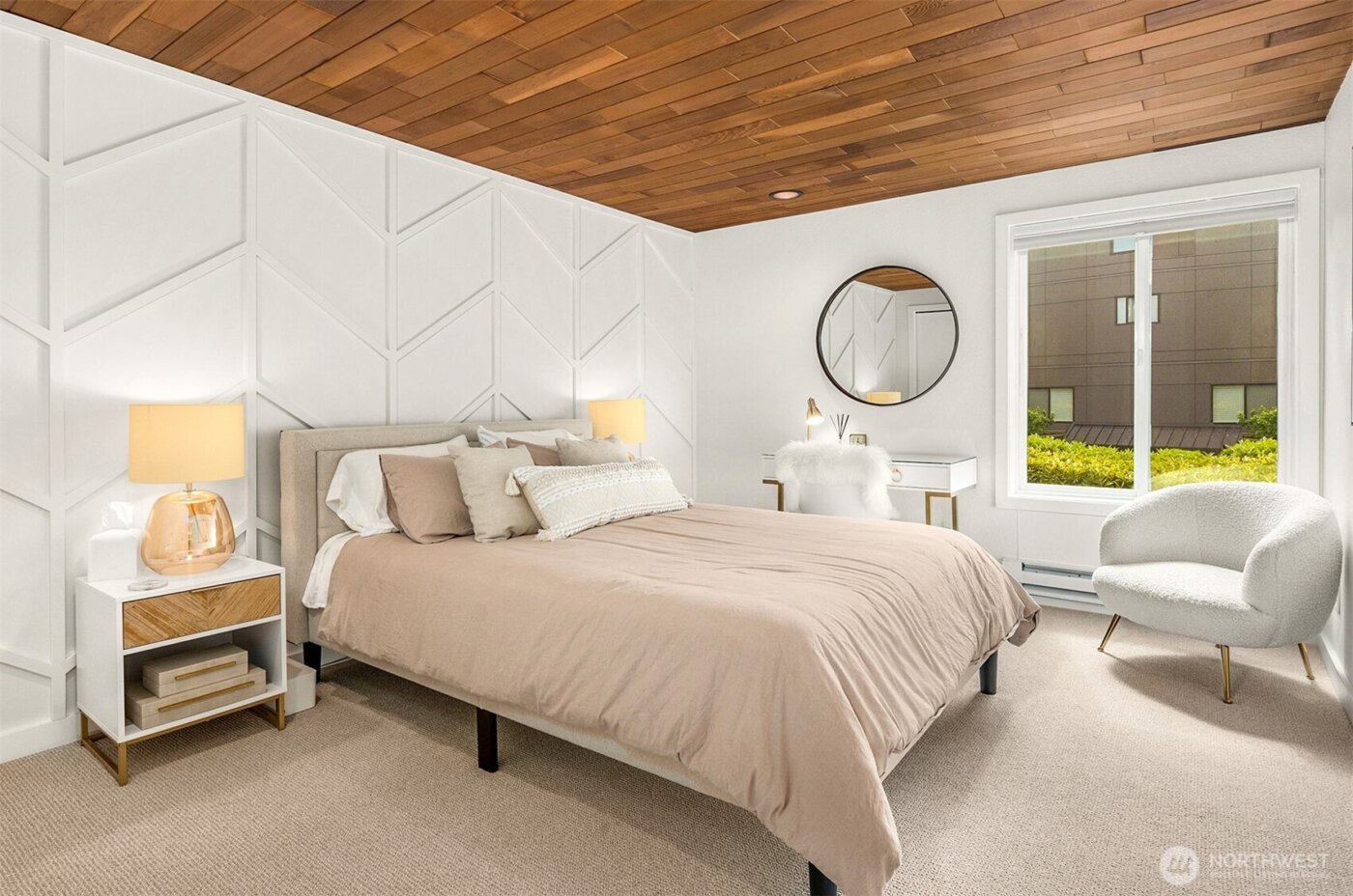 733 Lake Street S #101, Kirkland, WA 98033-6475