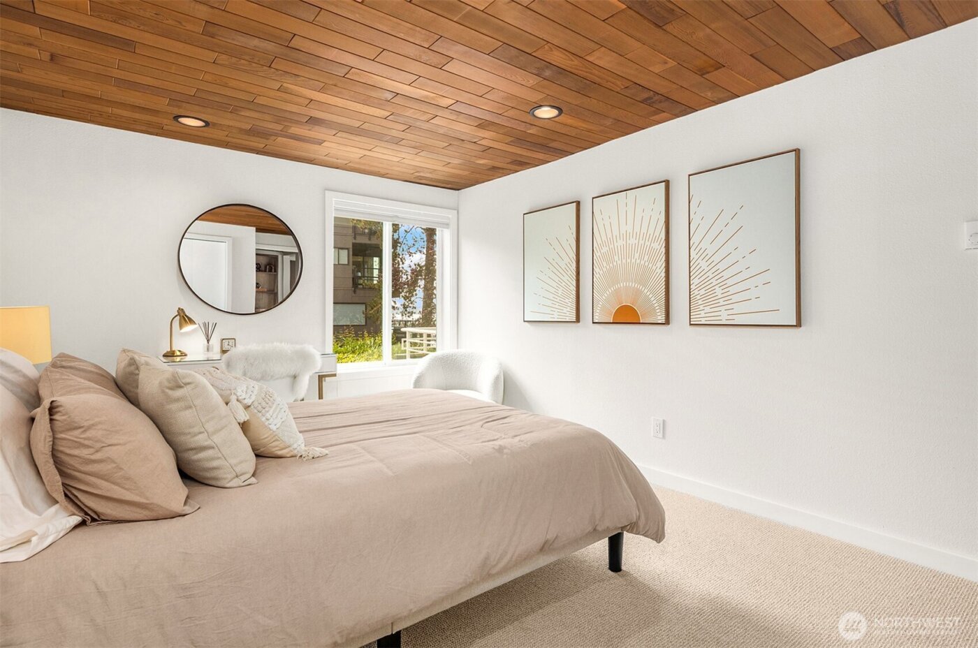 733 Lake Street S #101, Kirkland, WA 98033-6475