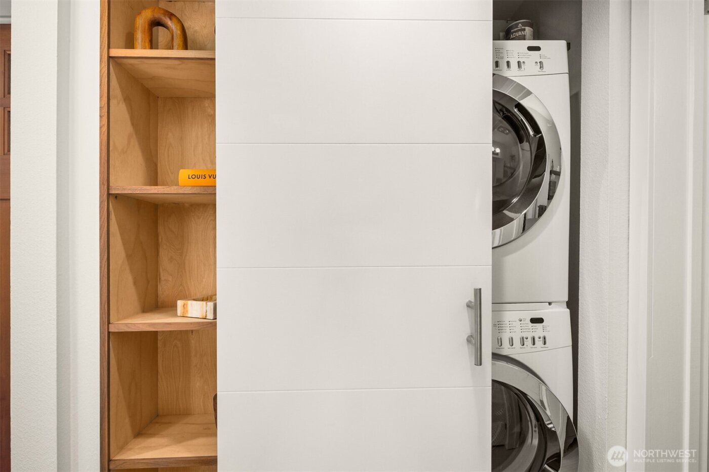 733 Lake Street S #101, Kirkland, WA 98033-6475