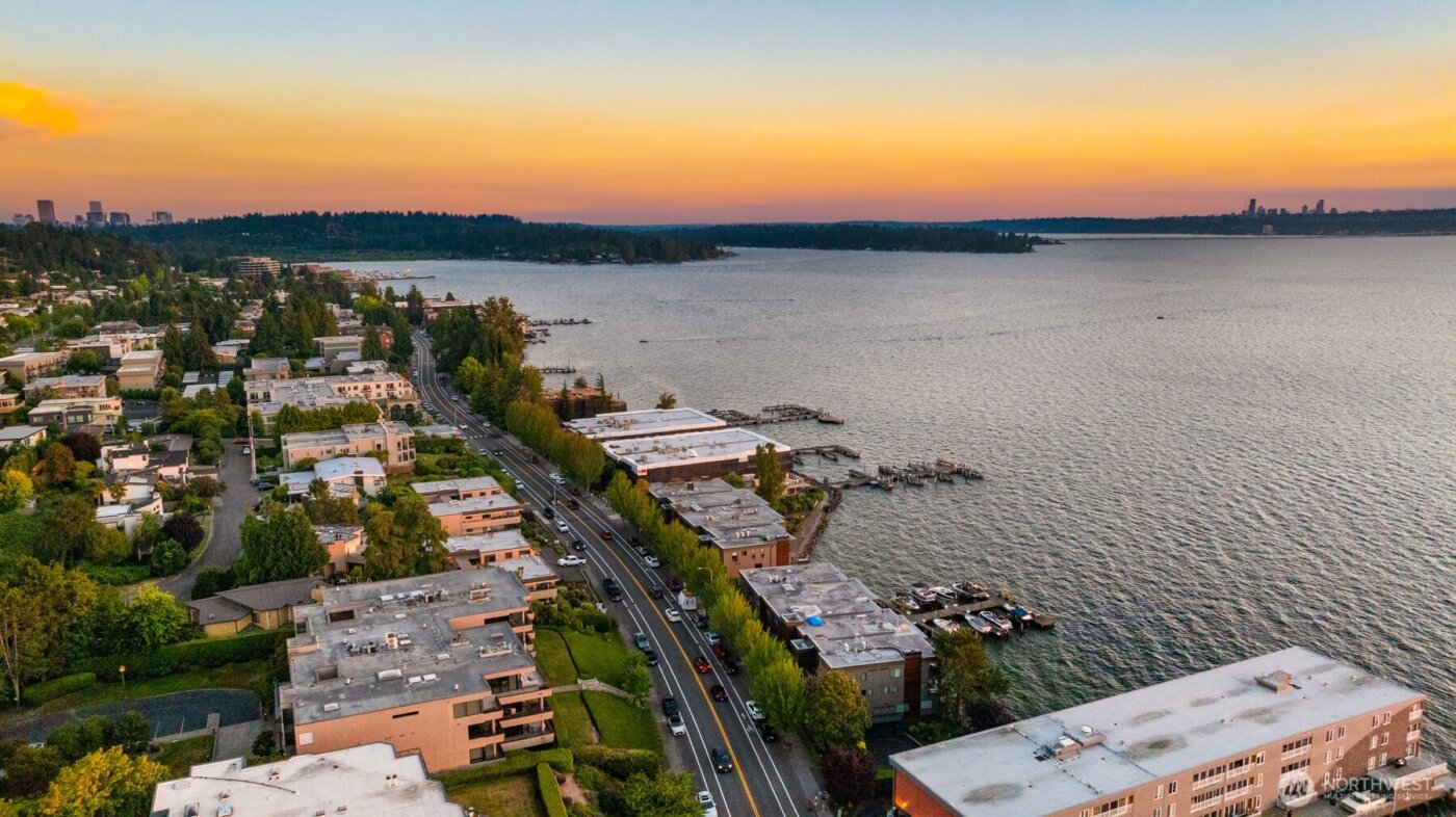 733 Lake Street S #101, Kirkland, WA 98033-6475