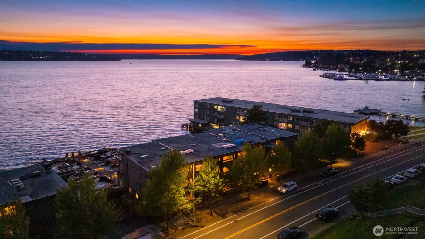 733 Lake Street S #101, Kirkland, WA 98033-6475