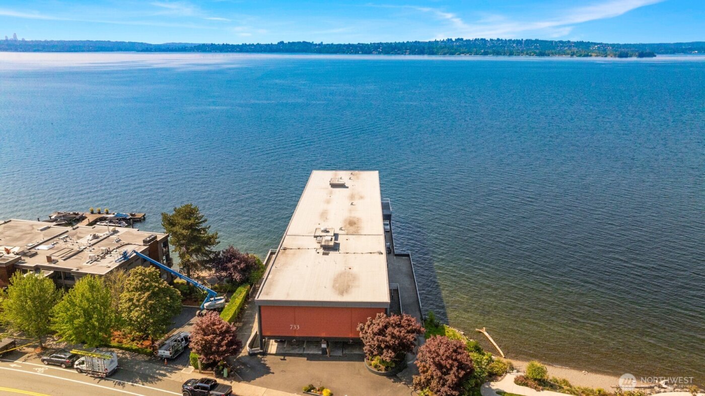733 Lake Street S #101, Kirkland, WA 98033-6475