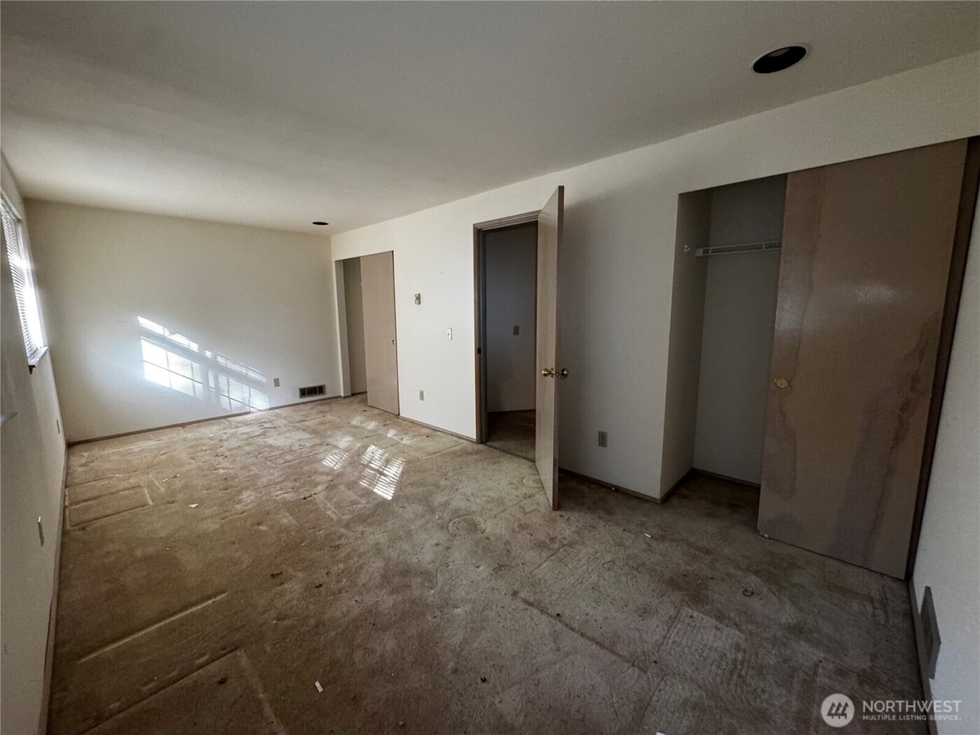 724 N 137th Street , Seattle, WA 98133