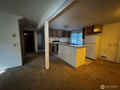 724 N 137th Street , Seattle, WA 98133 - Photo 18