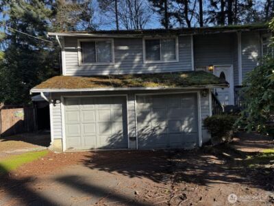 724 N 137th Street , Seattle, WA 98133 - Photo 2