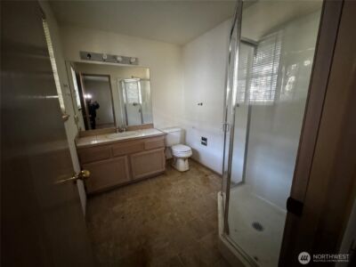 724 N 137th Street , Seattle, WA 98133 - Photo 10