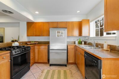 206 24th Avenue E, Seattle, WA 98112 - Photo 11