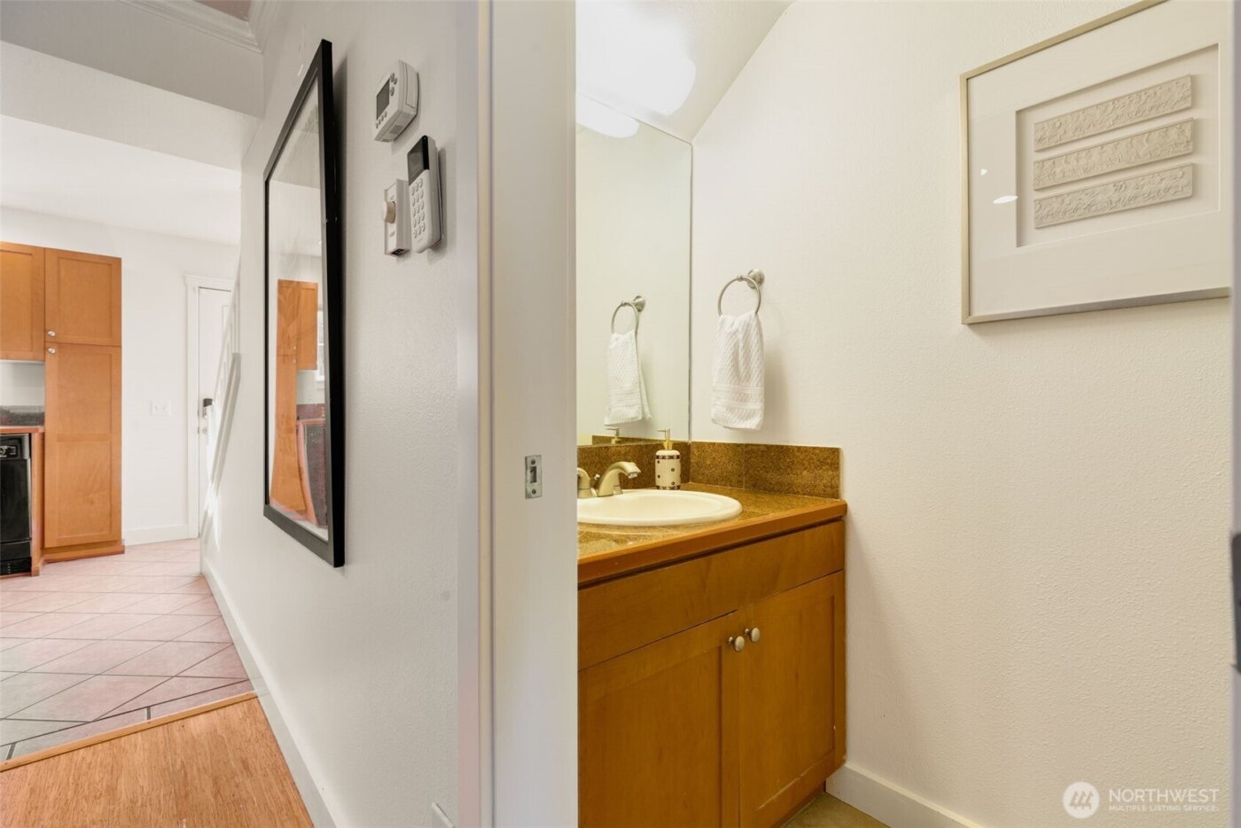 206 24th Avenue E, Seattle, WA 98112