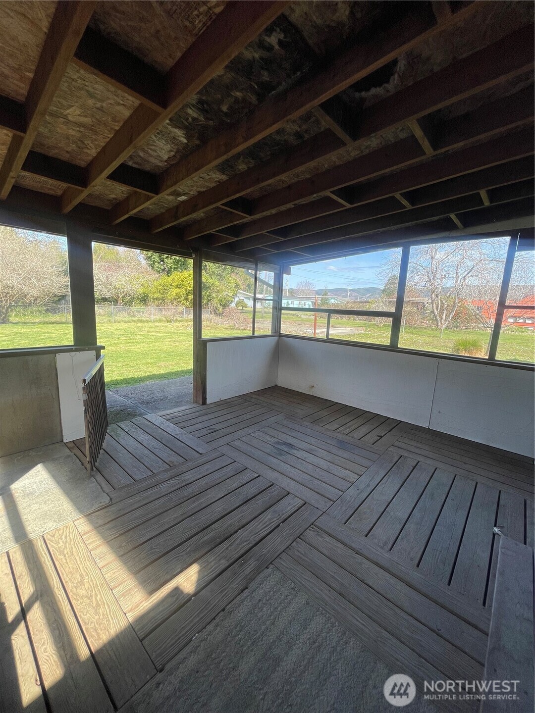 405 Willapa Avenue , South Bend, WA 98586