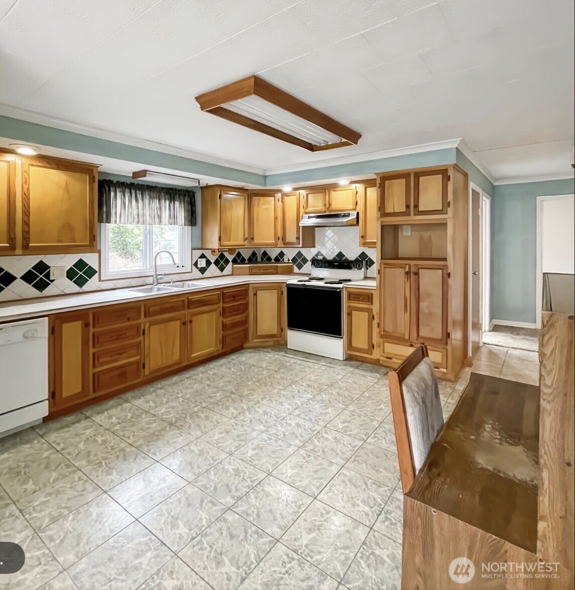 405 Willapa Avenue , South Bend, WA 98586