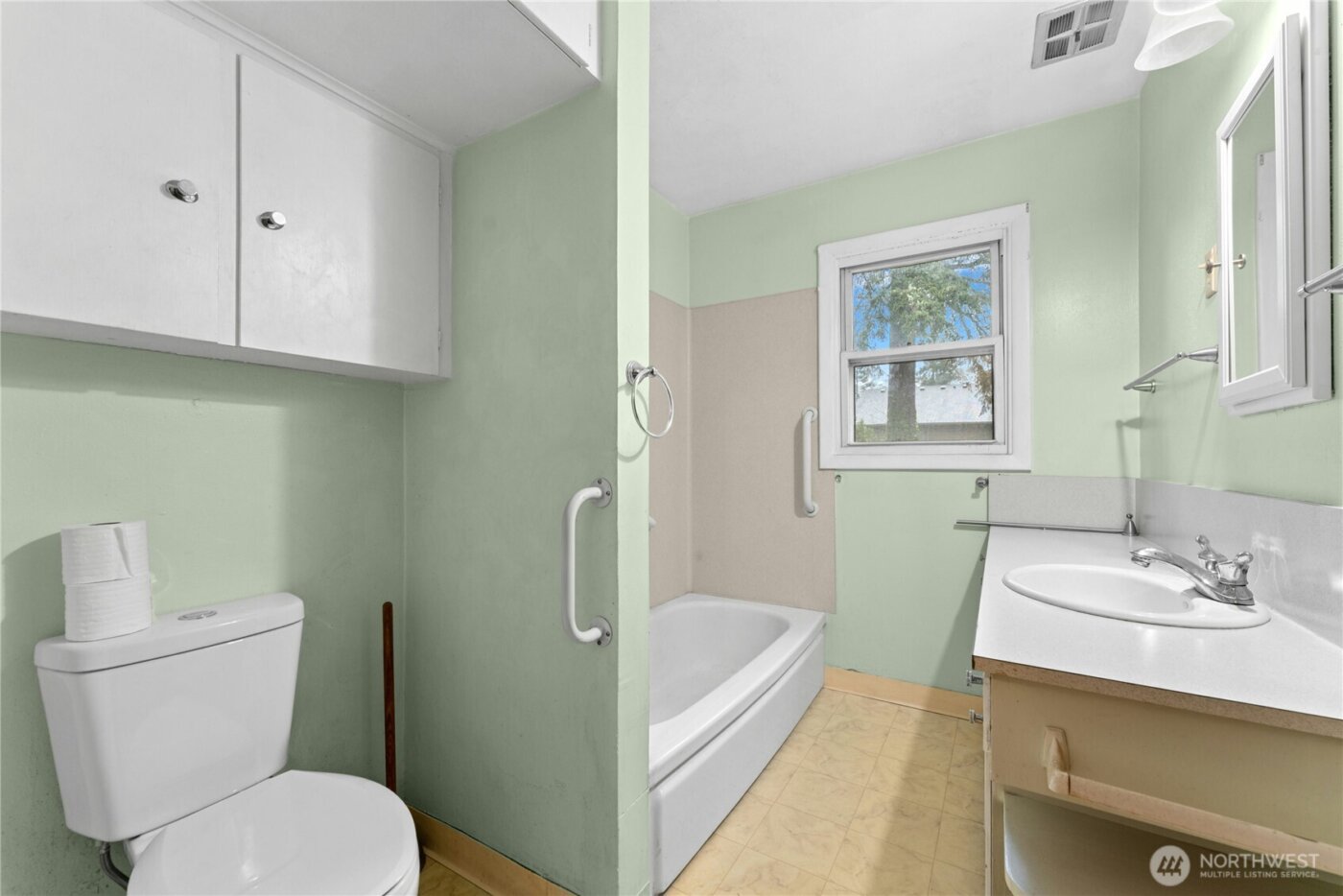 429 Harvard Avenue , Fircrest, WA 98466