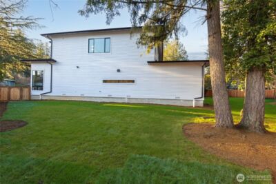 218 163rd Place SE, Bellevue, WA 98008 - Photo 36