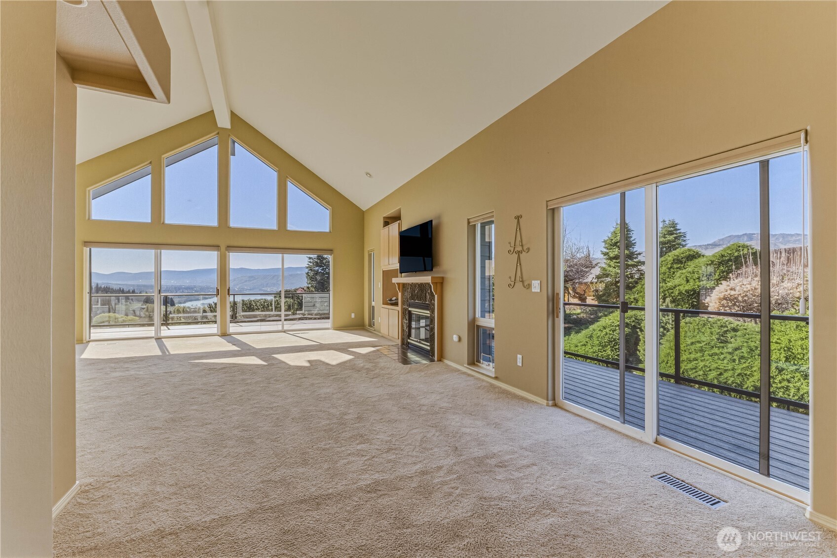 156 Heather Lane , Wenatchee, WA 98801