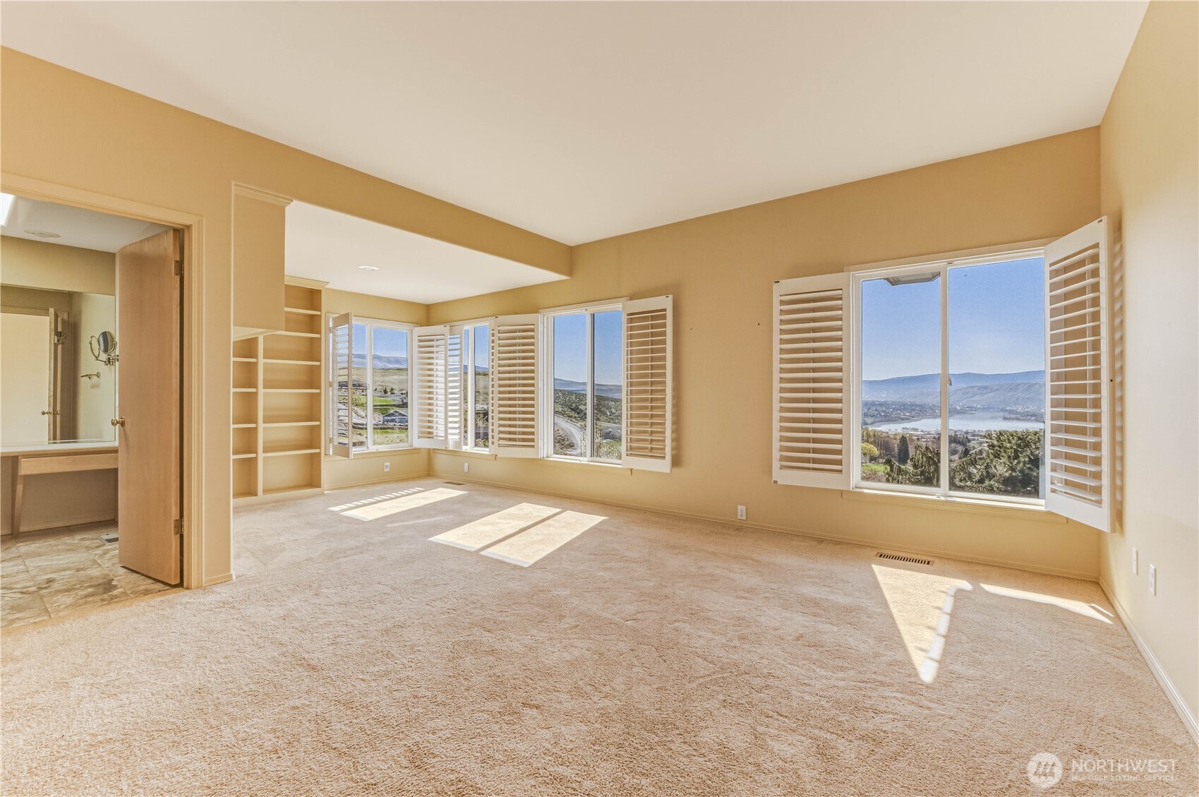 156 Heather Lane , Wenatchee, WA 98801