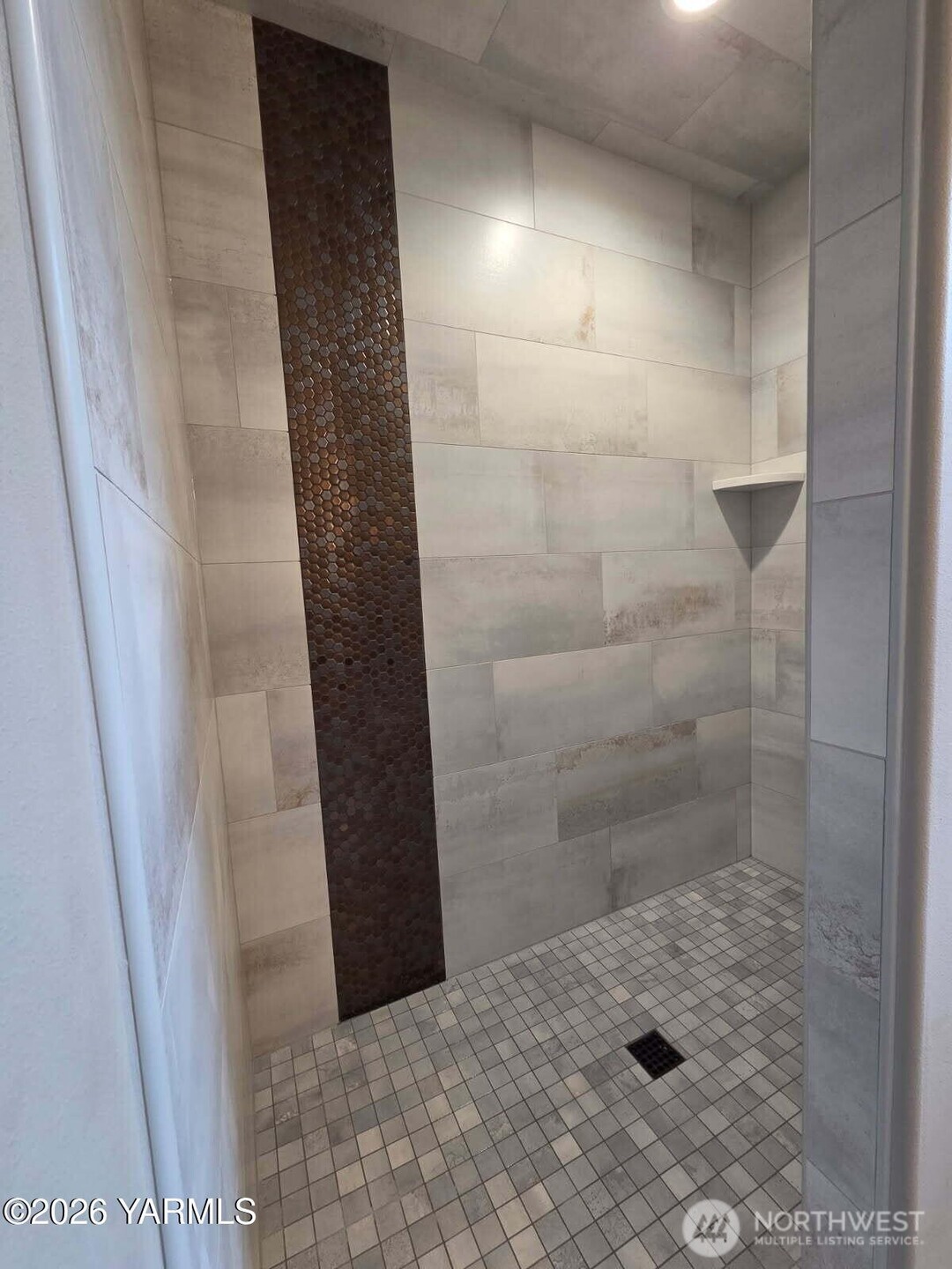 4606 W Larch Avenue , Yakima, WA 98903